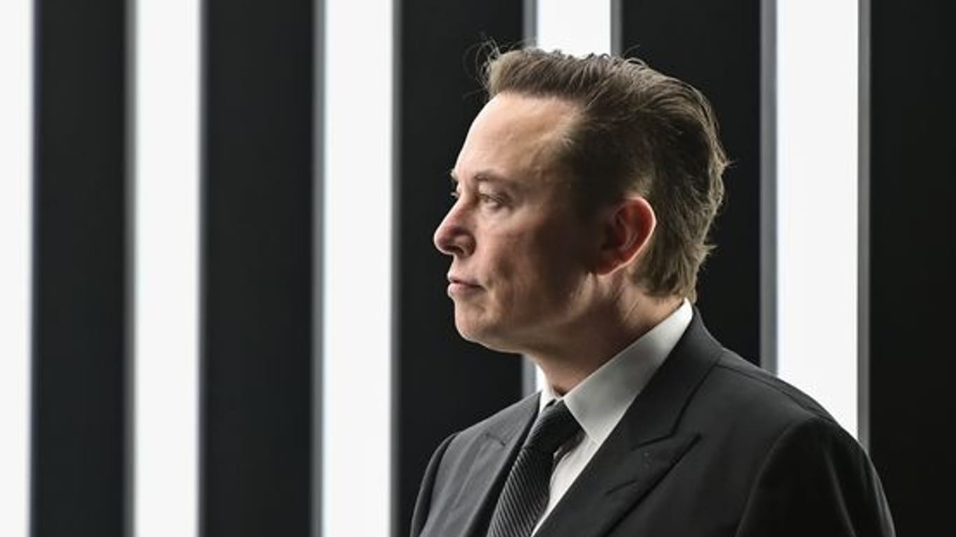 Elon Musk ist die mit Abstand reichste Person der Welt.
