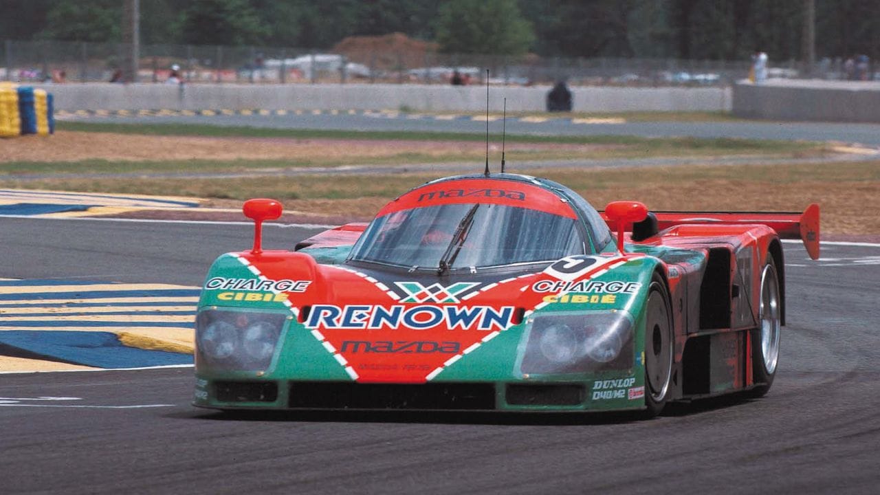 Der Rennwagen Mazda 787B war 1991 das erste Wankel-Fahrzeug, das in Le Mans den Sieg einfuhr. Der Rennwagen Mazda 787B war 1991 das erste Wankel-Fahrzeug, das in Le Mans den Sieg einfuhr.