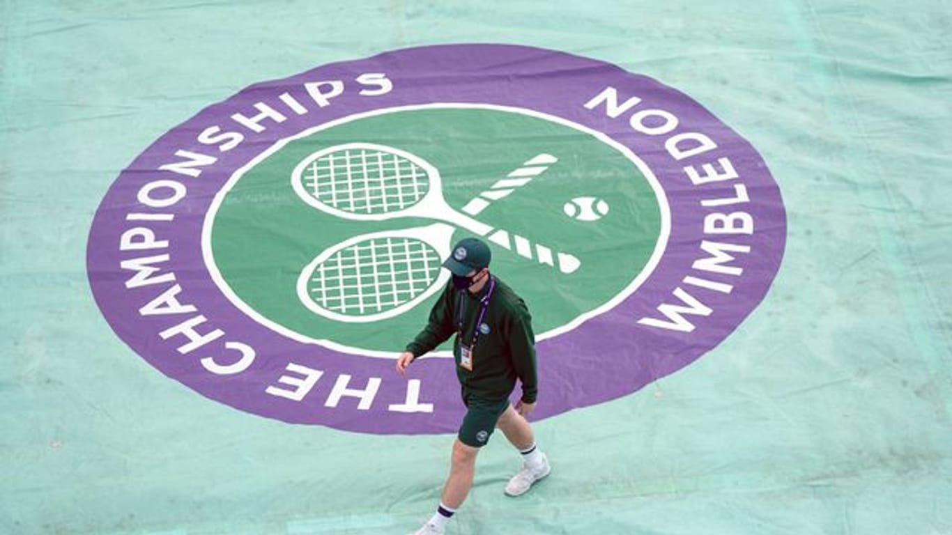 Das Wimbledon-Aus für russische Profis wird heftig diskutiert.