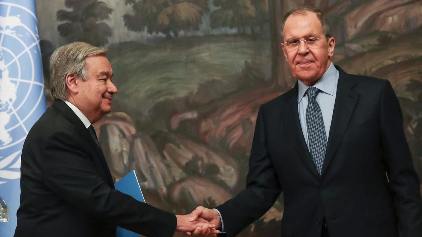 Guterres und Lawrow: Nach dem Treffen mit dem russischen Außenminister steht für den UN-Generalsekretär auch ein Gespräch mit dem russischen Präsidenten Putin auf dem Programm.