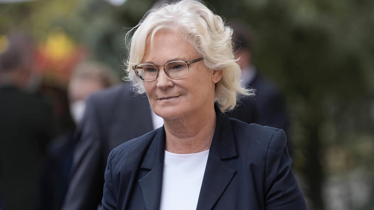 Pleiten, Pech und Pannen: Verteidigungsministerin Christine Lambrecht (SPD) ist umstritten.