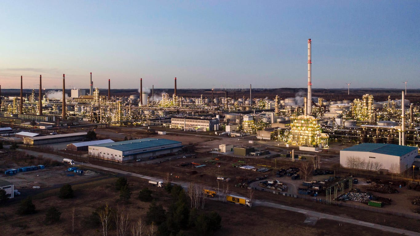 PCK-Raffinerie Schwedt: Deutschland braucht Hilfe aus Polen.