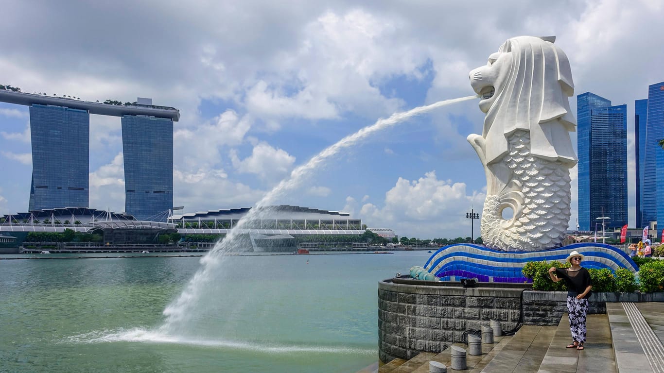 Das Wahrzeichen von Singapur, der Wasser speiende Löwe (Symbolbild): Ein 46-Jähriger ist wegen eines Drogenvergehens erhängt worden.