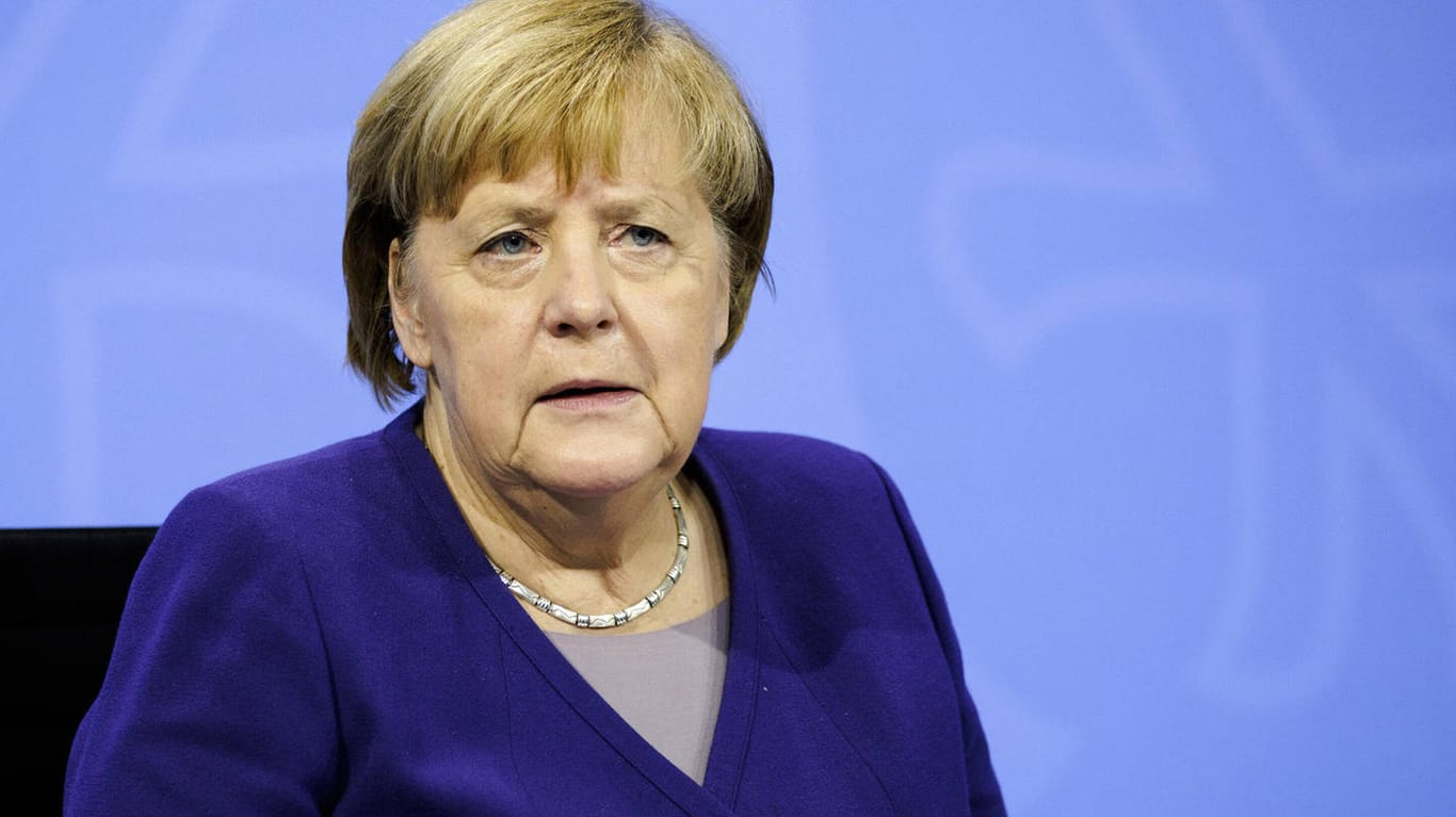 Angela Merkel: Altkanzler erhalten eine Ausstattung, etwa mit Büros und Personal.