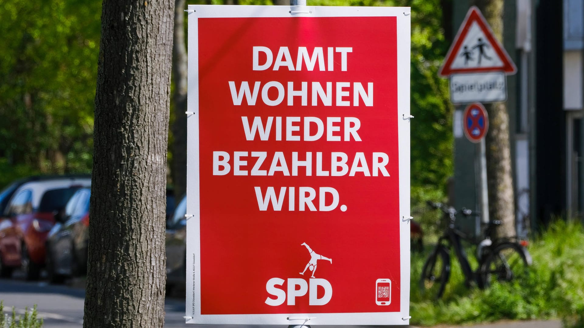 Ein Wahlplakat der SPD zur Landtagswahl in NRW (Archivbild): Weitere Plakate hat die SPD auf Mallorca platzieren lassen. Ein Wahlplakat der SPD zur Landtagswahl in NRW (Archivbild): Weitere Plakate hat die SPD auf Mallorca platzieren lassen.