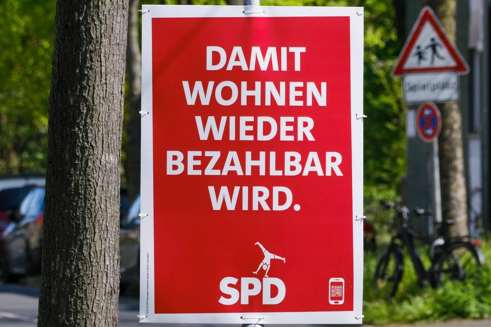 Ein Wahlplakat der SPD zur Landtagswahl in NRW (Archivbild): Weitere Plakate hat die SPD auf Mallorca platzieren lassen.