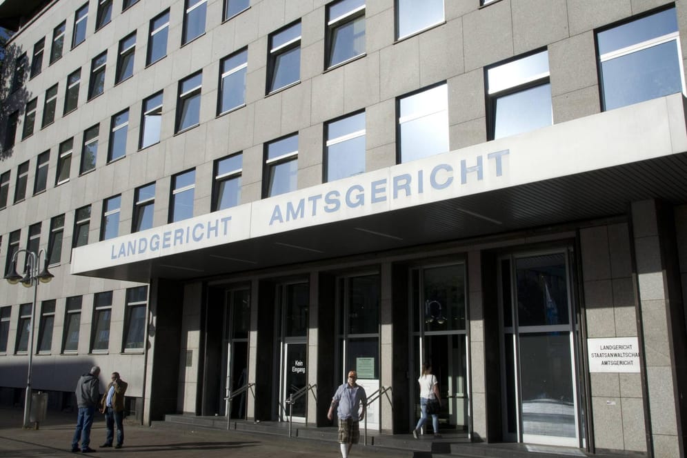 Das Landgericht in Bochum (Archivbild): Vier Jugendliche müssen sich wegen Überfällen auf Prostituierte vor Gericht verantworten.
