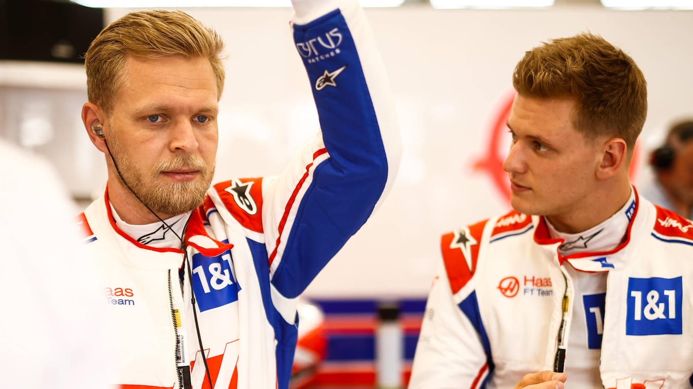 Kevin Magnussen (l.) und Mick Schumacher: Die beiden Formel-1-Piloten sind seit Kurzem in einem Team.