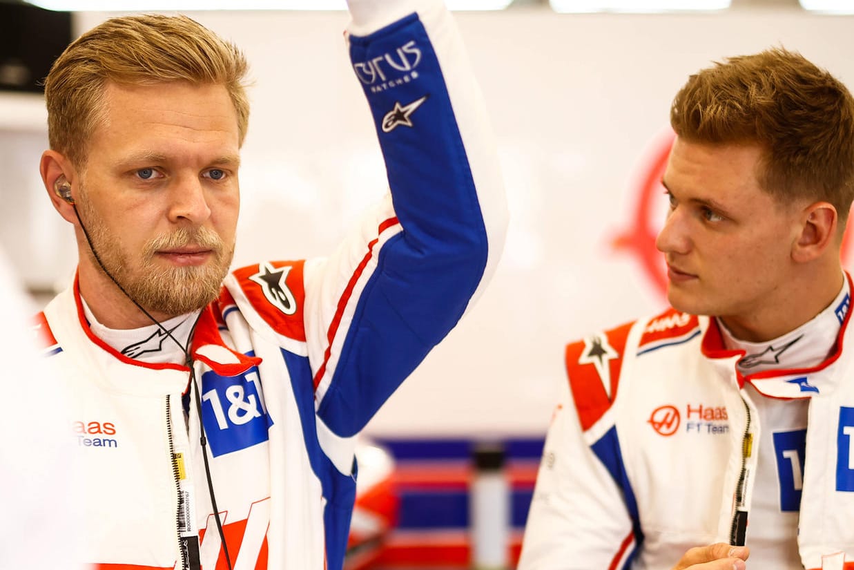 Kevin Magnussen (l.) und Mick Schumacher: Die beiden Formel-1-Piloten sind seit Kurzem in einem Team.