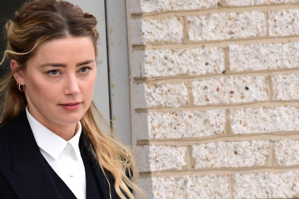 Amber Heard: Die Schauspielerin streitet sich erneut mit ihrem Ex-Mann Johnny Depp vor Gericht.