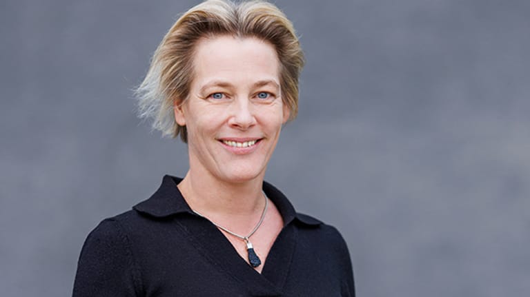 Carolin Butterwegge, Spitzenkandidatin der Linken bei der NRW-Landtagswahl, fordert massive Investitionen in ökologische und digitale Technologien.