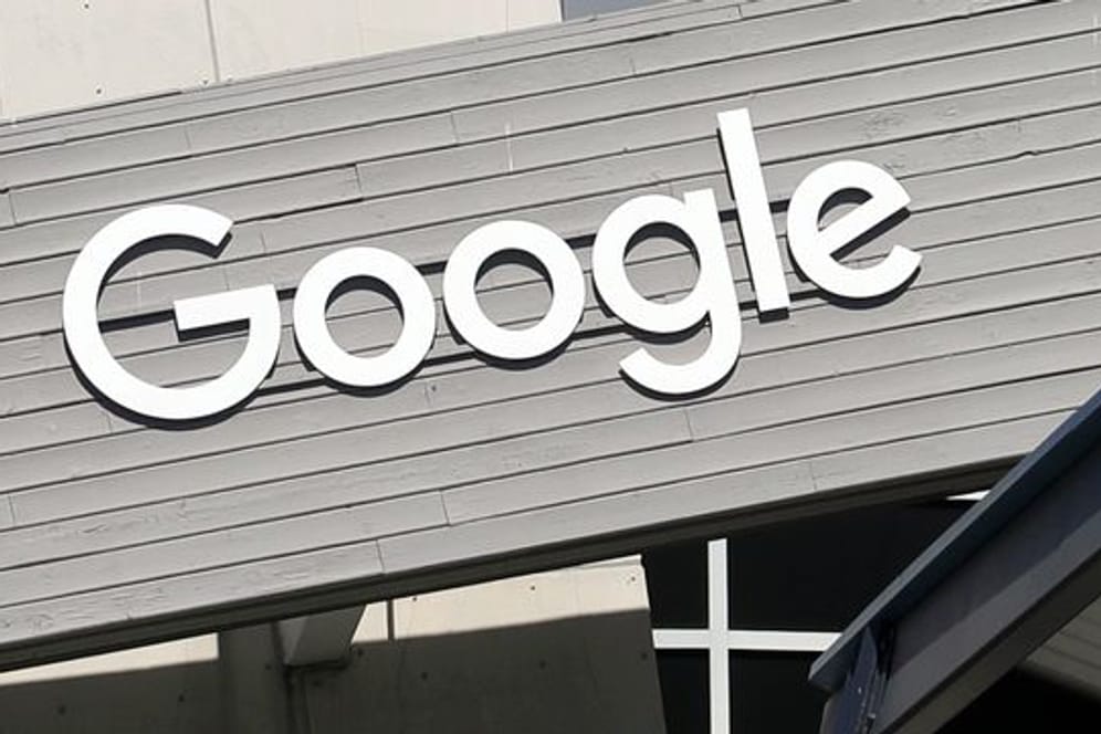 Google-Schild auf dem Campus des Unternehmens in Mountain View, Kalifornien.