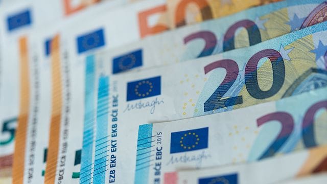 Belastungen durch die Corona-Pandemie: Empfänger von Sozialleistungen sollen im Juli eine Einmalzahlung erhalten. Belastungen durch die Corona-Pandemie: Empfänger von Sozialleistungen sollen im Juli eine Einmalzahlung erhalten.