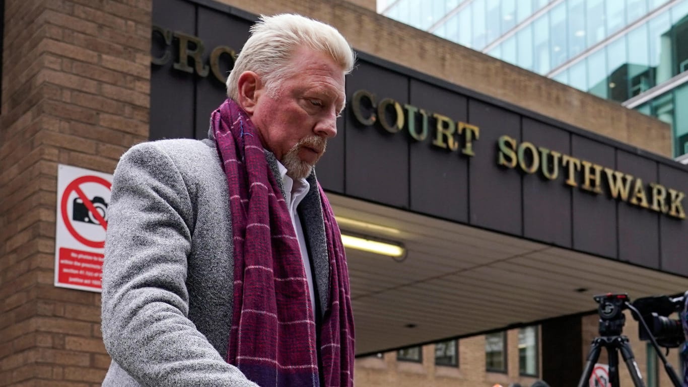 Becker verlässt nach einem Prozesstag den Southwark Crown Court.