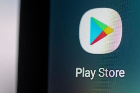 Wer im Google Play Store Apps herunterladen möchte, soll ab jetzt die Datenverarbeitung besser nachvollziehen können.