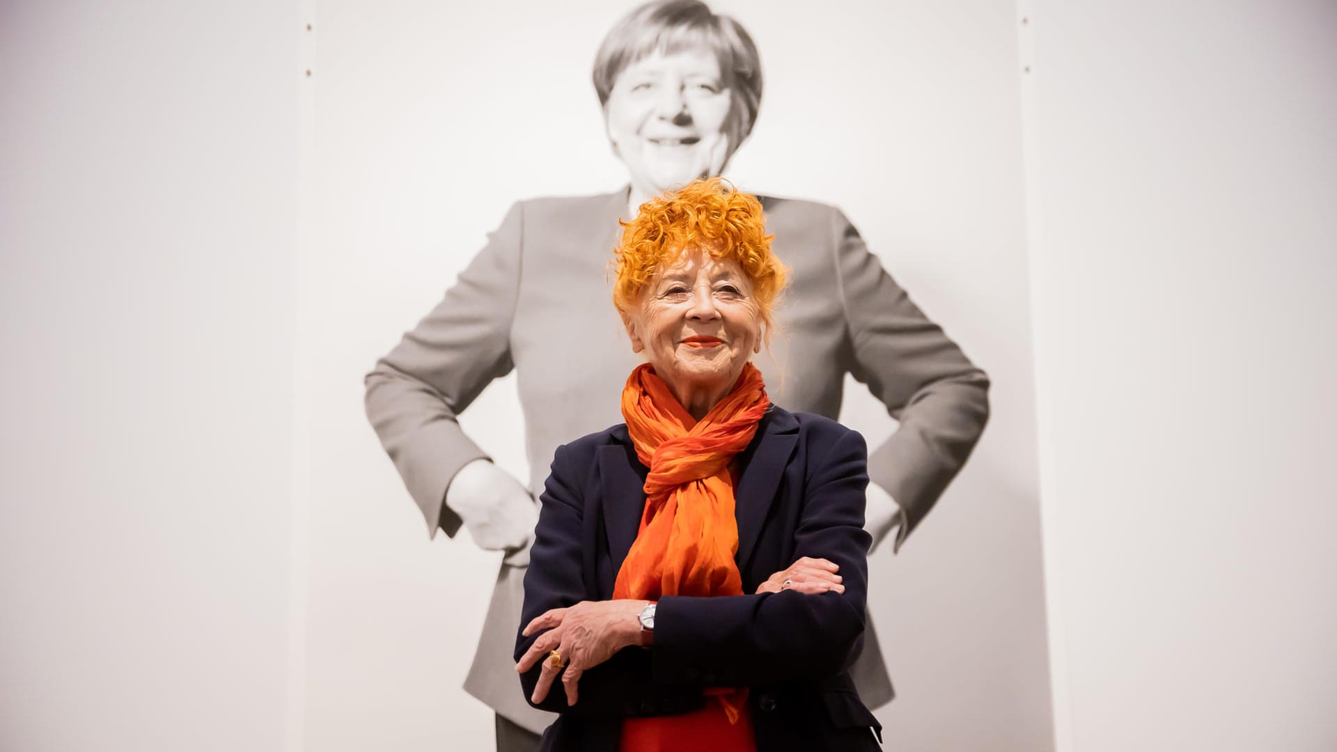 Die Fotografin Herlinde Koelbl vor einem ihrer Porträts: Die Ausstellung läuft bis September. Die Fotografin Herlinde Koelbl vor einem ihrer Porträts: Die Ausstellung läuft bis September.