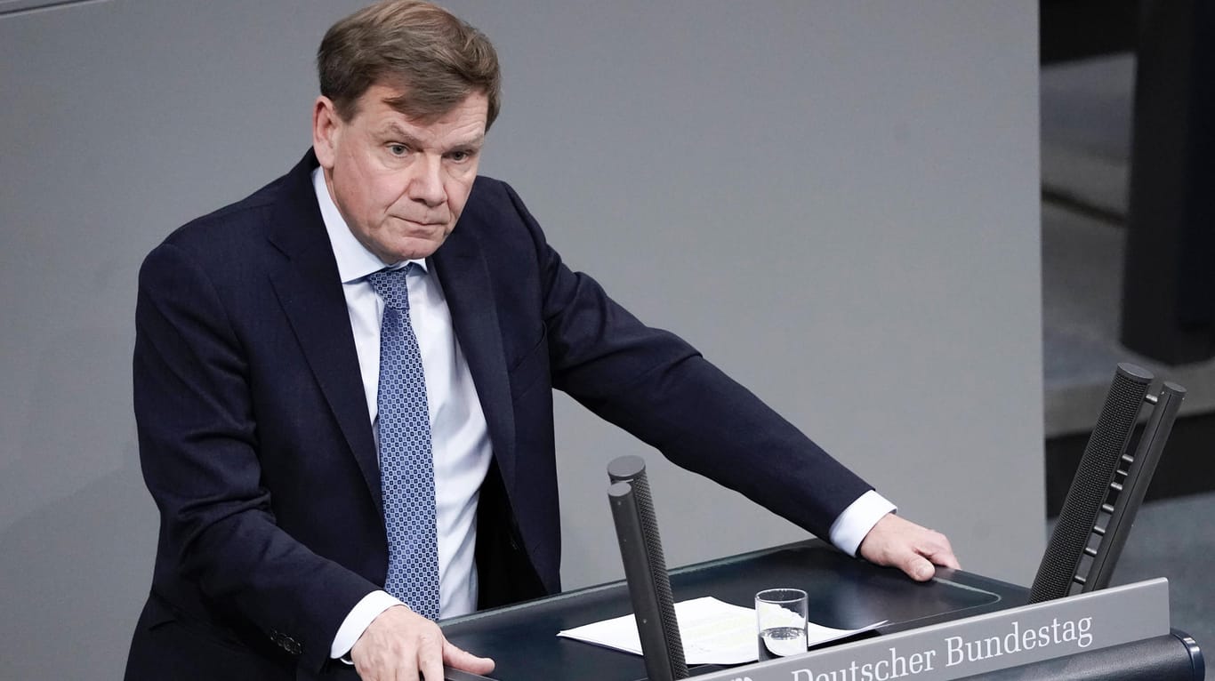 Johann Wadephul: Der CDU-Abgeordnete erinnerte an die Mitverantwortung der Regierungsparteien für den jahrelangen Sparkurs bei der Bundeswehr.