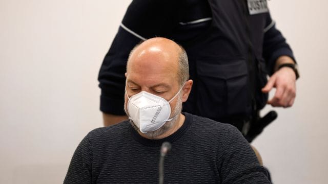 Der Angeklagte Thomas Drach im Gerichtssaal (Archivbild): Die Aussage eines Raubopfers wird im Prozess erwartet. Der Angeklagte Thomas Drach im Gerichtssaal (Archivbild): Die Aussage eines Raubopfers wird im Prozess erwartet.