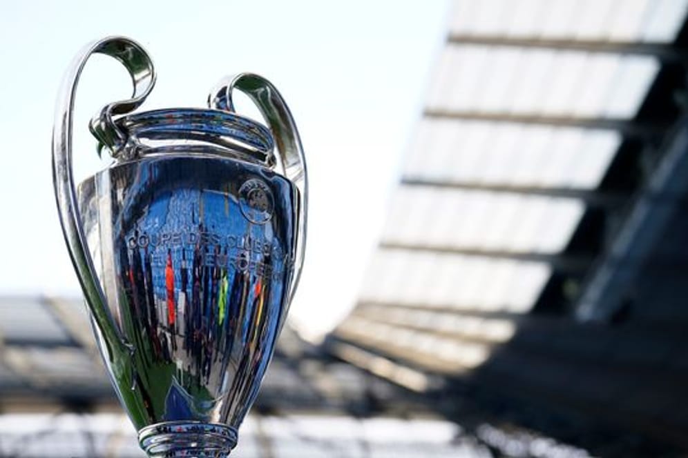 Es gibt Gedankenspiele statt Halbfinals mit Hin- und Rückspielen künftig ein Final-Four-Turnier in der Champions League einzuführen.