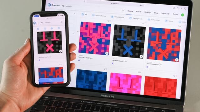 Plattformen, auf denen NFT erstellt und gehandelt werden können, schießen wie Pilze aus dem Boden, etwa "twelve x twelve" (Bild). Plattformen, auf denen NFT erstellt und gehandelt werden können, schießen wie Pilze aus dem Boden, etwa "twelve x twelve" (Bild).