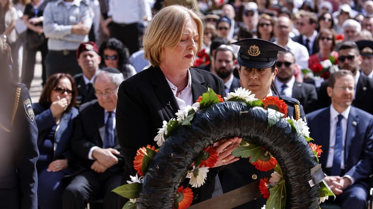 Bärbel Bas: Die Bundestagspräsidentin nahm an den Gedenkveranstaltungen im israelischen Parlament und der Gedenkstätte Yad Vashem teil.