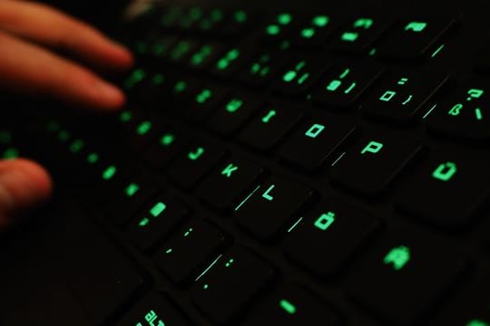 Europol warnt vor einem zunehmenden Einsatz von Deepfake-Technologie durch die Organisierte Kriminalität.