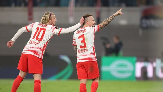 Angelino (r) sorgte mit seinem späten Tor für Leipzigs Sieg gegen die Glasgow Rangers. Angelino (r) sorgte mit seinem späten Tor für Leipzigs Sieg gegen die Glasgow Rangers.