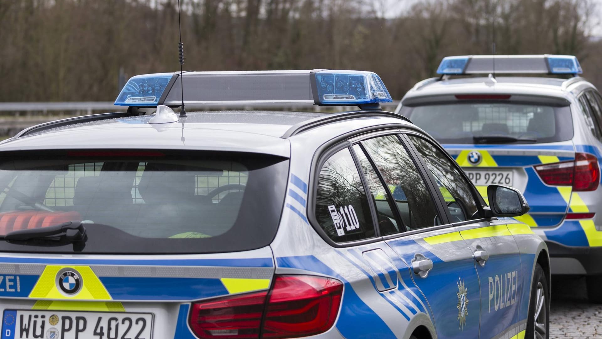 Polizei in Bayern (Symbolbild): Ein Mann floh, als er kontrolliert werden sollte. Polizei in Bayern (Symbolbild): Ein Mann floh, als er kontrolliert werden sollte.