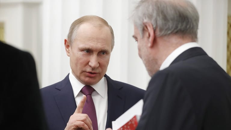 Putin und Gergijew: Die beiden Männer sind hier 2018 in Moskau miteinander im Gespräch.