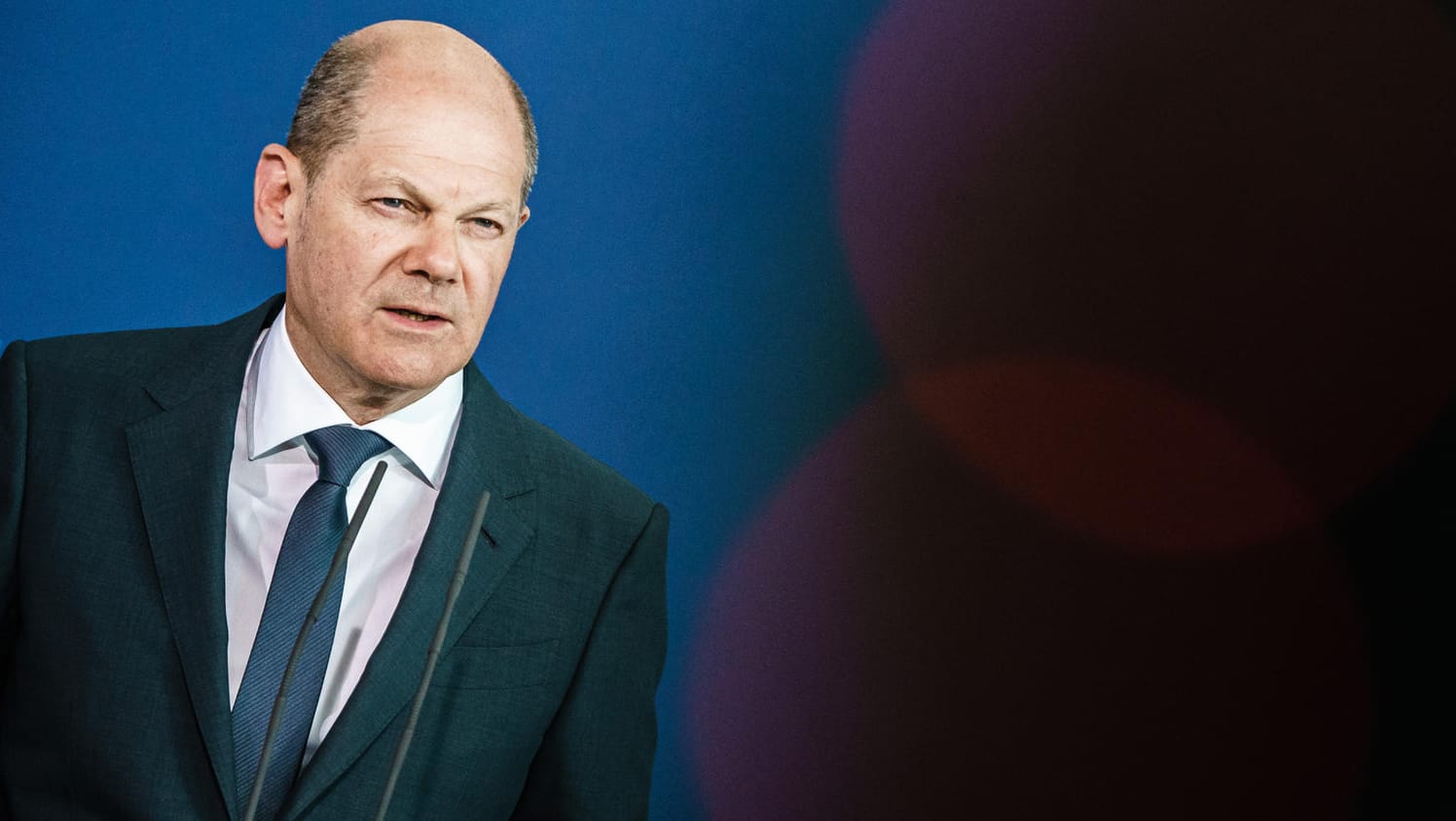 Olaf Scholz: Der Bundeskanzler wird von Prominenten aufgefordert, keine weiteren Waffen an die Ukraine zu liefern.