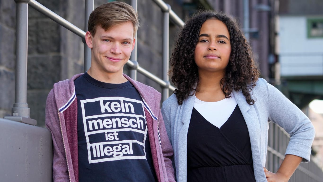 Grüne-Jugend-Chefs Timon Dzienus und Sarah-Lee Heinrich: Sie wollen die Zustimmung zum Sondervermögen an Bedingungen knüpfen.