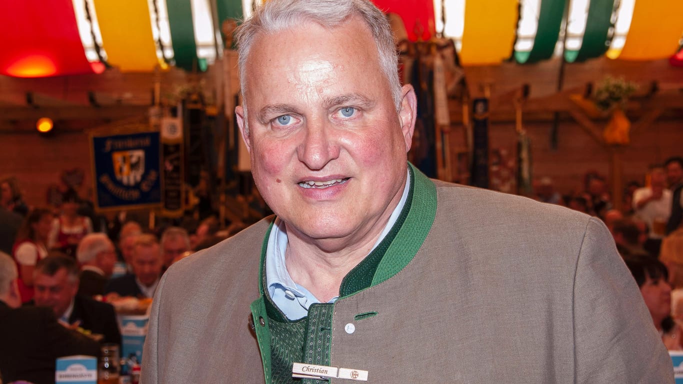 Christian Schottenhammel auf dem Frühlingsfest in München (Archivbild): Der Wirt freut sich darüber, dass das Oktoberfest 2022 wieder stattfindet.