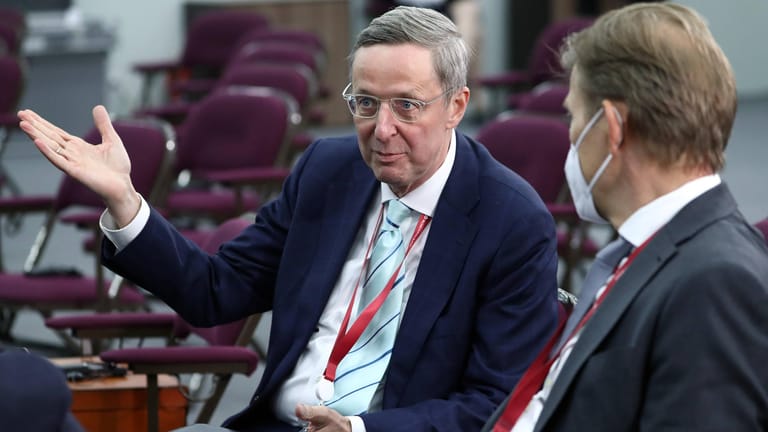 Michael Harms in St. Petersburg: Auch der Vorsitzende des Ostausschusses der deutschen Wirtschaft diskutierte mit Rubtsov.