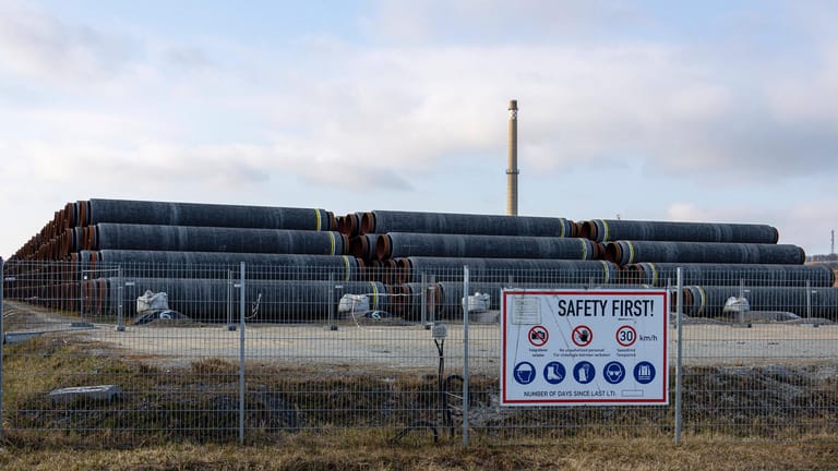 Die übrig gebliebenen Rohre der Pipeline: Die Bundesregierung hat das Projekt gestoppt, das Unternehmen steht vor der Insolvenz.