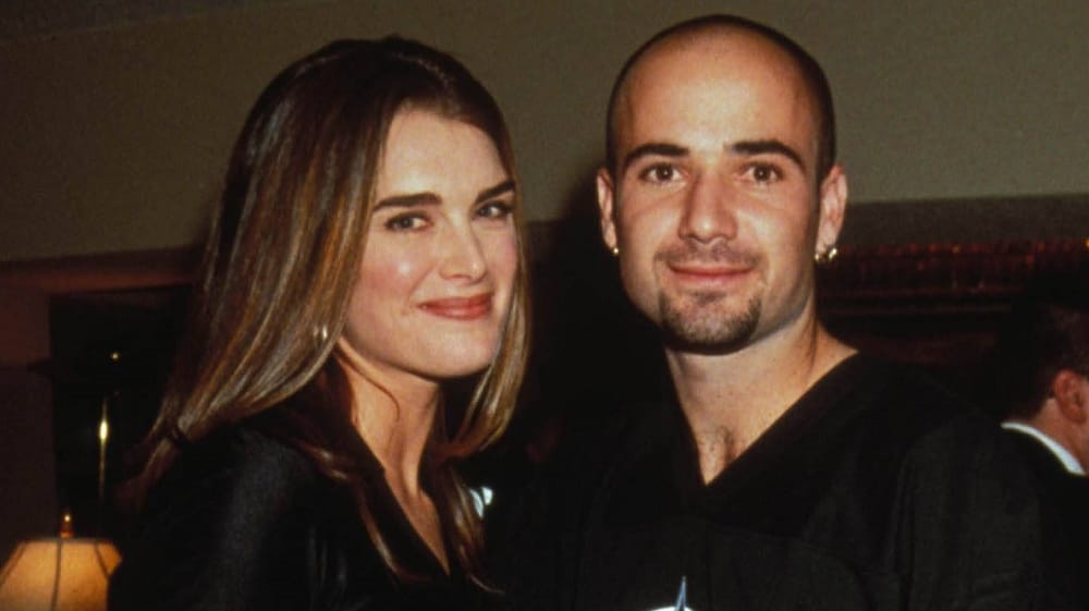 Brooke Shields und Andre Agassi: Das Model und der Tennisspieler waren von 1997 bis 1999 verheiratet. Zwei Jahre später heiratete er Steffi Graf.