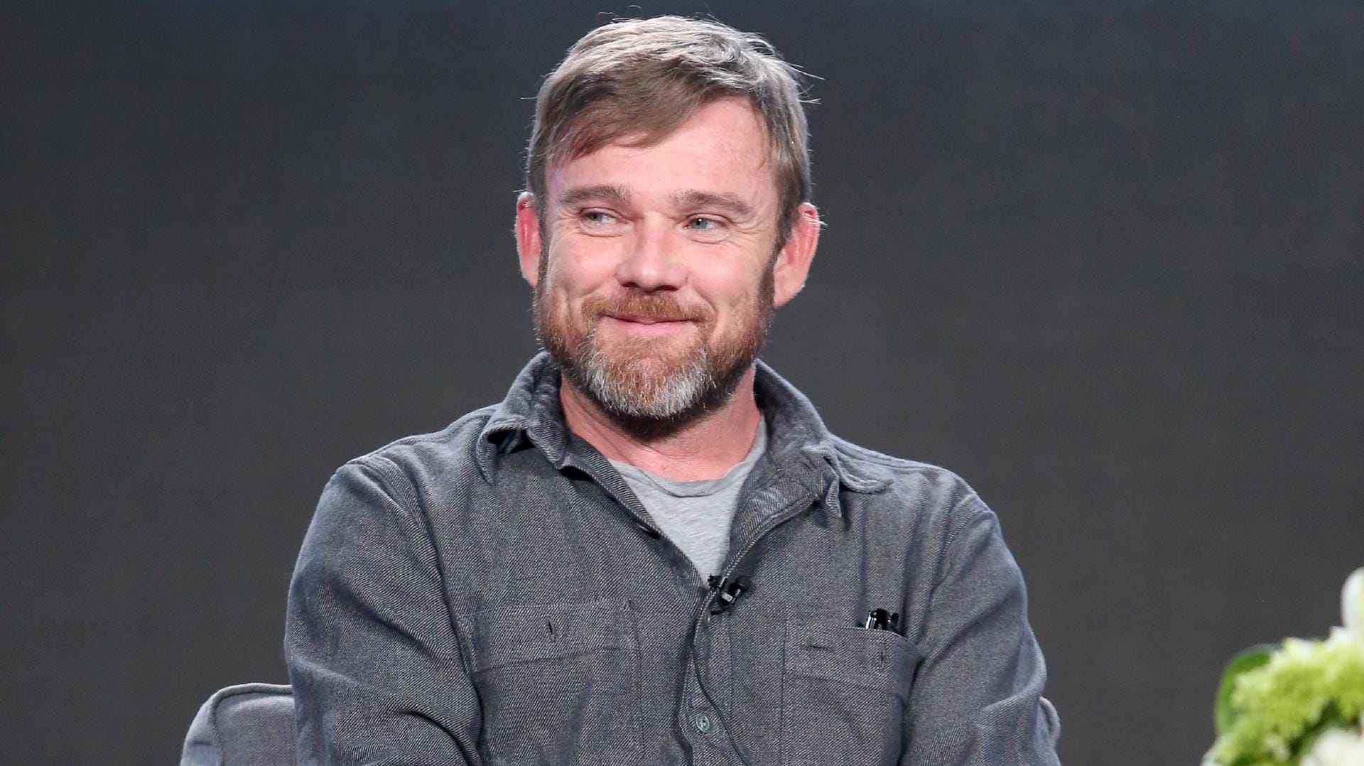 Heute ist Ricky Schroder über 50 Jahre alt und noch immer im Filmgeschäft tätig.