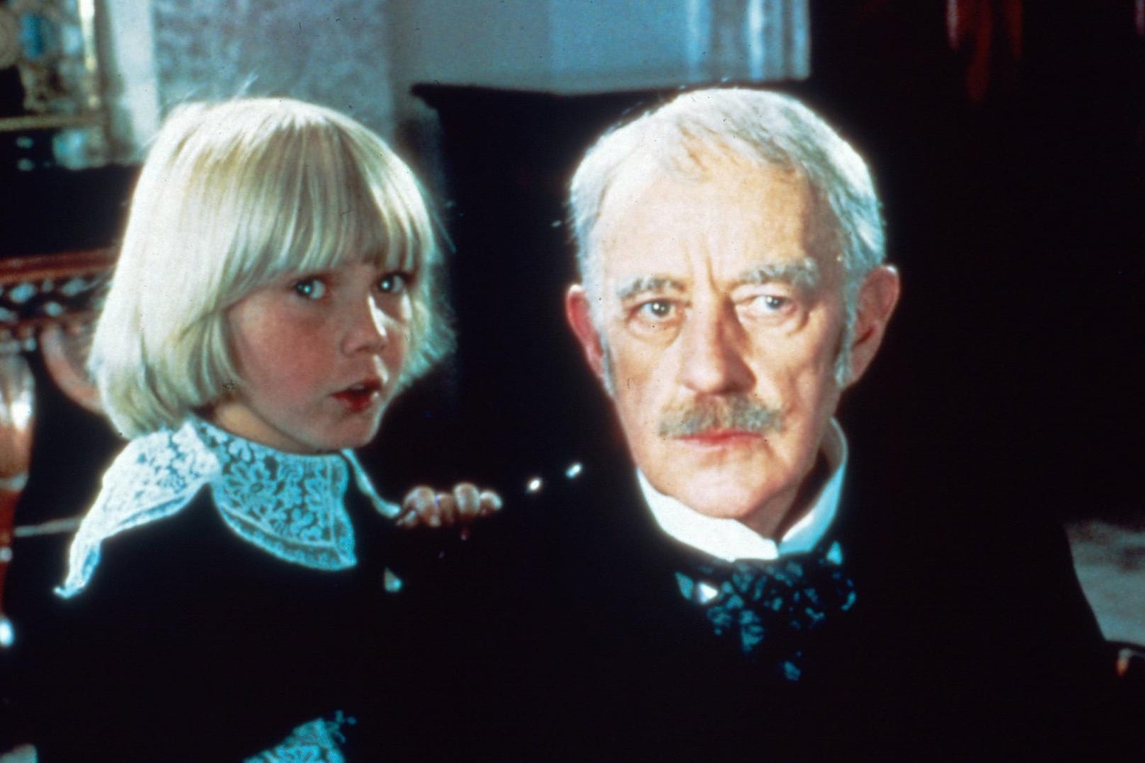 1980 verzauberte Ricky Schroder in "Der kleine Lord" an der Seite von Sir Alec Guinness. Damals war der Schauspieler gerade einmal zehn Jahre alt.