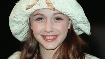 Madeline Zima: Sie spielte damals die Rolle der Grace "Gracie" Sheffield, die jüngste Tochter von Maxwell Sheffield.