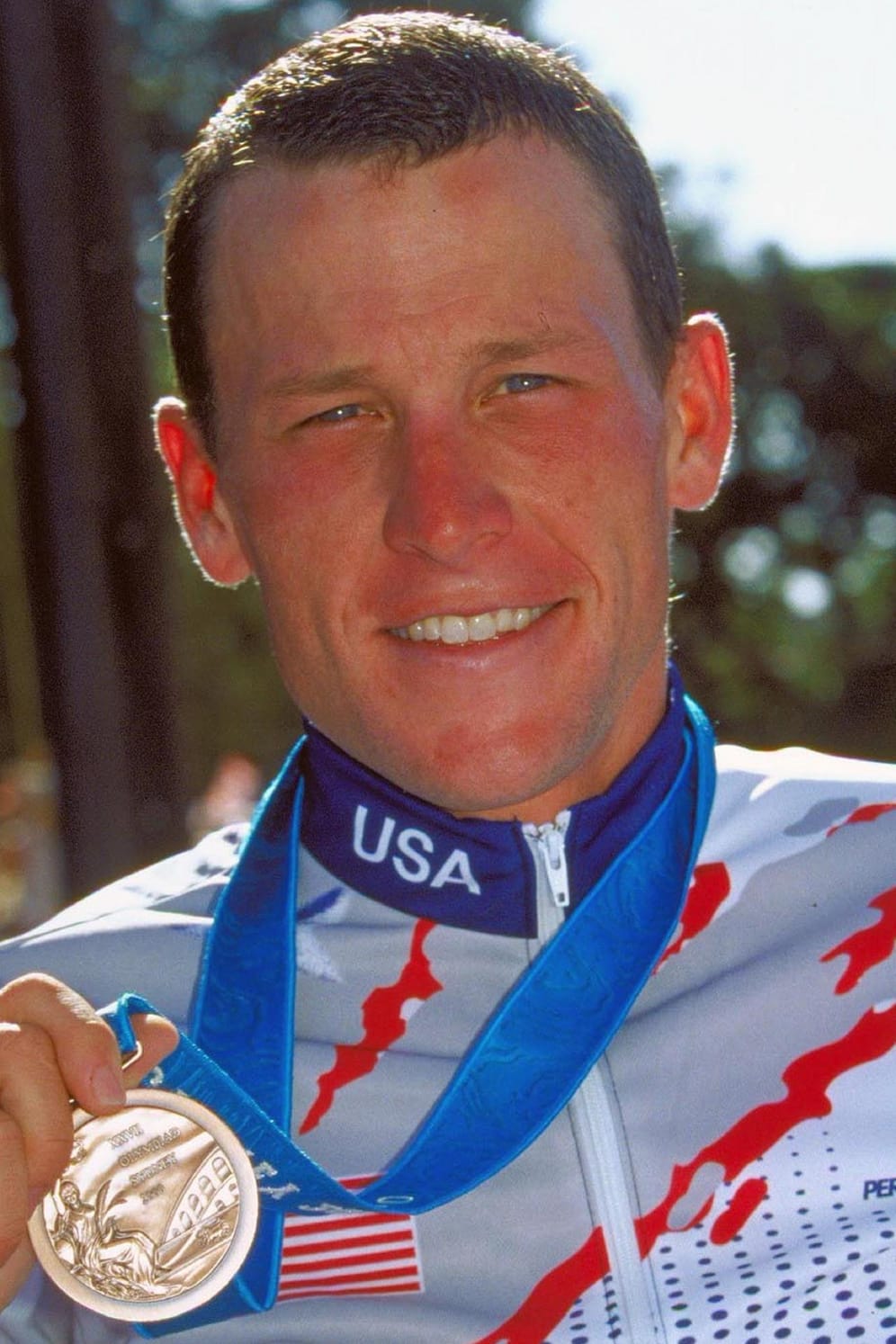 Lance Armstrong (2000): Ullrichs ehemaliger Konkurrent und heutiger guter Freund gewann die Tour de France sieben Mal hintereinander. 1999 bis 2005 konnte er sich jährlich Gold sichern. Nach einer Pause kehrte Armstrong 2009 zum Profi-Radsport zurück. 2011 beendete er seine Radsportkarriere und widmete sich stattdessen dem Triathlon-Lauf.