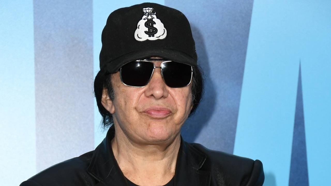 Gene Simmons: Der Kiss-Bassist gab 2020 seine Stimme Donald Trump, da er ihn für einen "ehrlichen Kerl und Familienmenschen" hält.