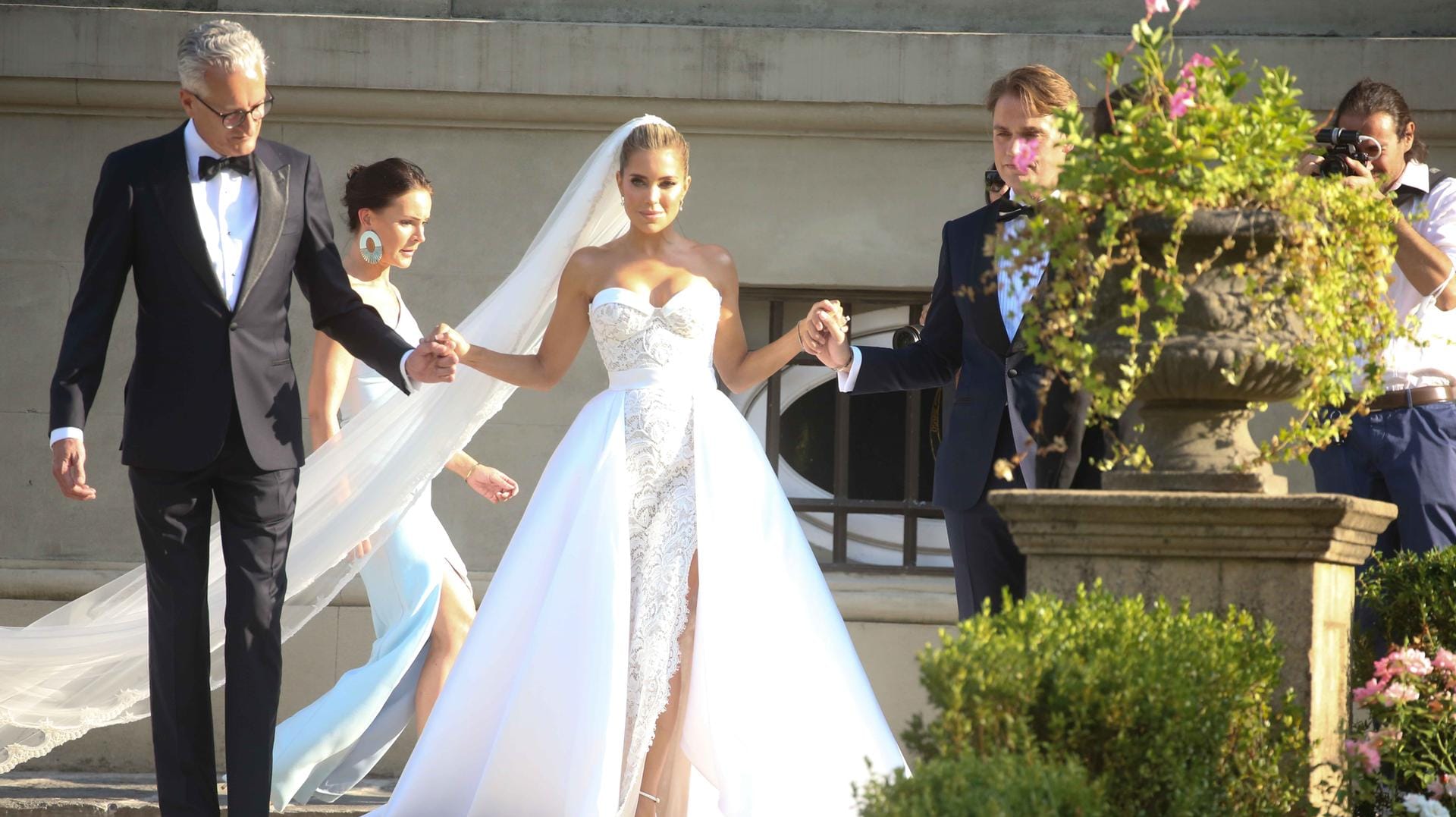 Sylvie Meis in einer Traumrobe von Designerin Galia Lahav.