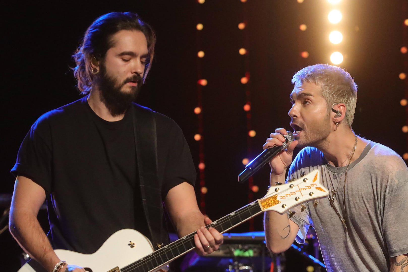 Tom und Bill Kaulitz: Die beiden Musiker sind die bekannteste Mitglieder der Band Tokio Hotel und Ehemann bzw. Schwager von Model Heidi Klum.