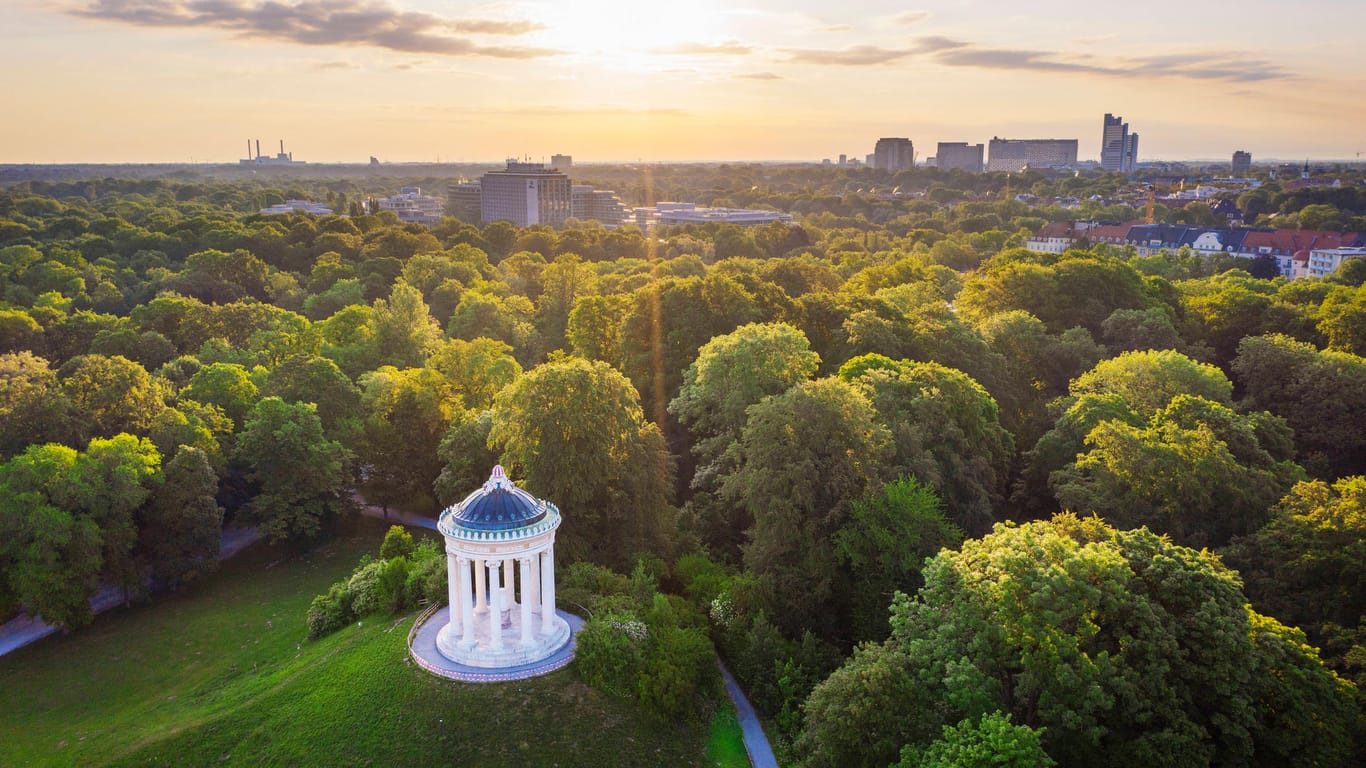 Blick auf den Englischen Garten in München: Er ist größer als der Central Park in New York.