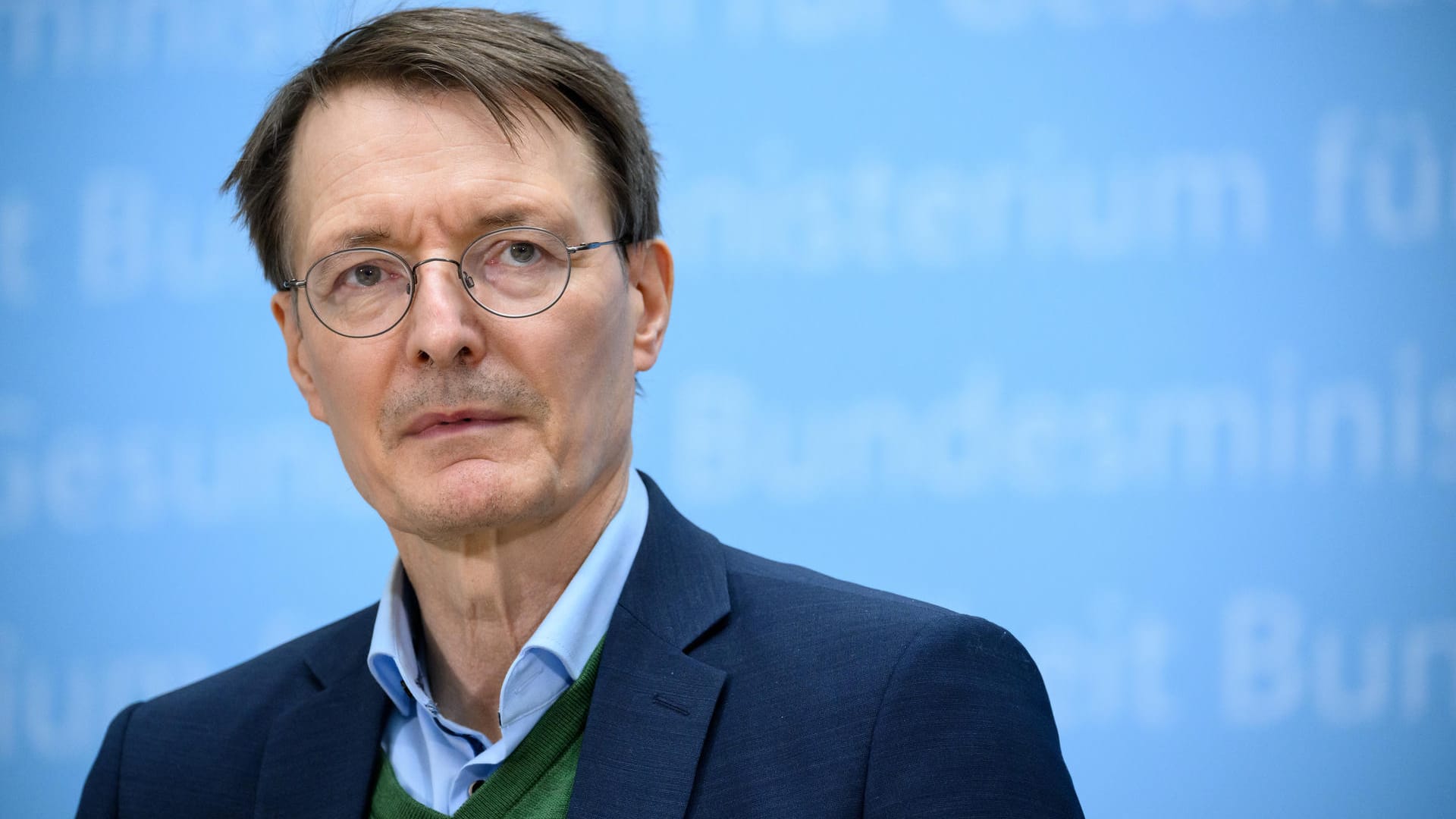 Karl Lauterbach: Der Gesundheitsminister soll laut NRW-Gesundheitsminister Karl-Josef Laumann zum Krankenhaus Köln-Holweide gelogen haben.