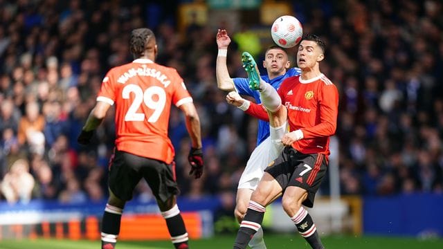 Sorgte gegen den FC Everton außerhalb des Platzes für Gesprächsstoff: ManUnited-Star Cristiano Ronaldo. Sorgte gegen den FC Everton außerhalb des Platzes für Gesprächsstoff: ManUnited-Star Cristiano Ronaldo.