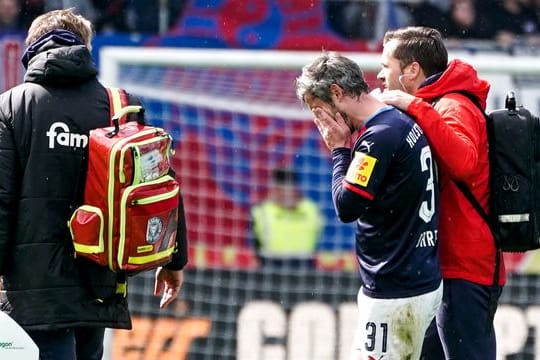 Brach sich beim Kieler Sieg gegen den HSV das Schlüsselbein: Fin Bartels.