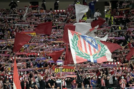 Atlético Madrid muss für das Spiel gegen Manchester City zwei Stadion-Sektionen sperren.