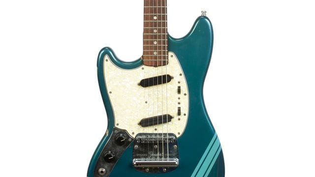 Kurt Cobains Fender Mustang Linkshänder-Gitarre soll versteigert werden. Kurt Cobains Fender Mustang Linkshänder-Gitarre soll versteigert werden.