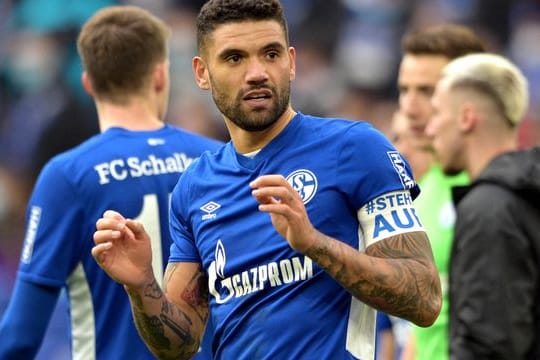 Steht vor dem wichtigen Spiel in Darmstadt vor der Rückkehr auf den Platz: Schalkes Victor Pálsson.