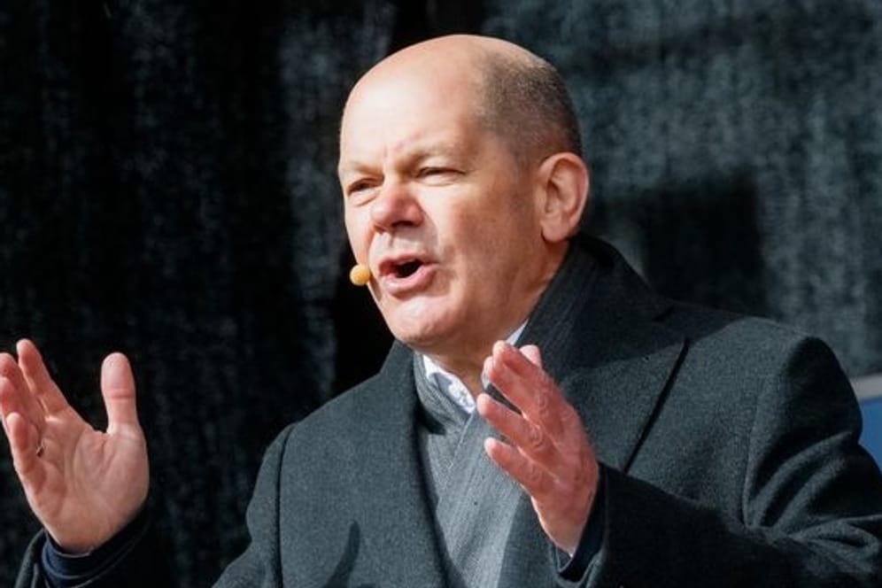 Bundeskanzler Olaf Scholz muss für seinen Ukraine-Kurs Kritik einstecken.